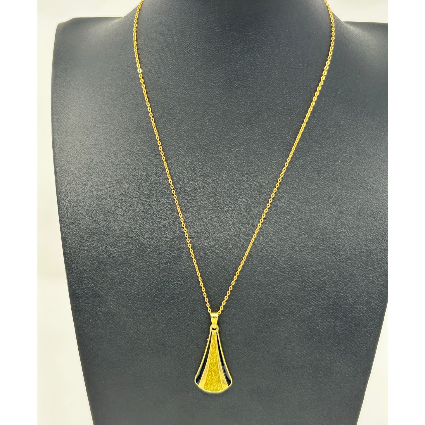 Vintage Gold Tone Necklace With Genuine Diamond Dust
